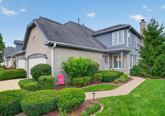 Townhouse for sale at 262 Benton Ln, Bloomingdale, IL 60108 | MLS# 12726989