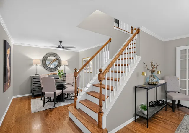 Photo 3 of Townhouse for sale at 262 Benton Ln, Bloomingdale, IL 60108 | MLS# 12726989 | Listing updated on 2026-09-01