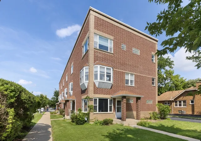Photo 1 of Townhouse for sale at 18138 Martin Ave, Homewood, IL 60430 | MLS# 12726998 | Listing updated on 2026-09-01