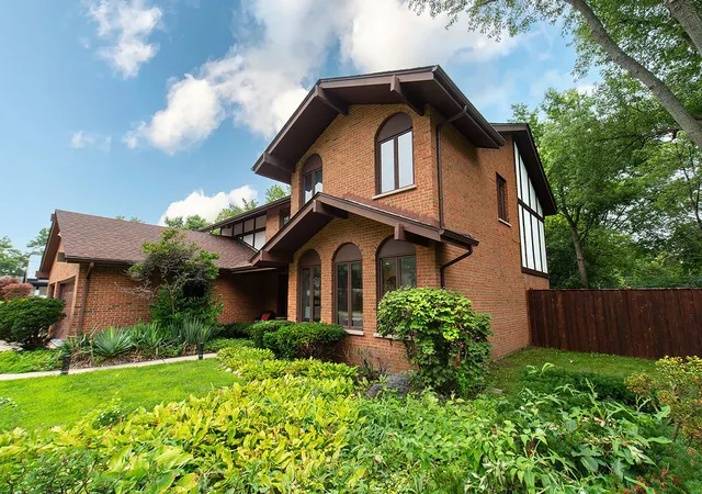 3rd image of 1355 Carol Ln, Deerfield, IL 60015 | MLS# 12727010