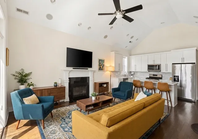 Photo 3 of Condo for sale at 5945 N Campbell Ave #3, Chicago, IL 60659 | MLS# 12727056 | Listing updated on 2026-08-18
