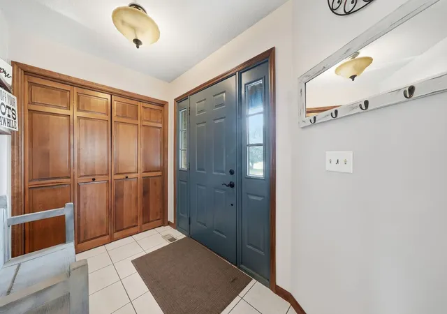 3rd image of 8 Woodside Ave, Kankakee, IL 60901 | MLS# 12727080