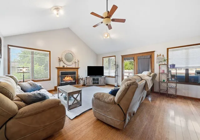 5th image of 8 Woodside Ave, Kankakee, IL 60901 | MLS# 12727080