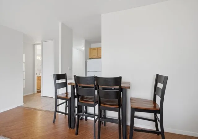 Photo 3 of Condo for sale at 2605 S Indiana Ave #304, Chicago, IL 60616 | MLS# 12727149 | Listing updated on 2026-09-07