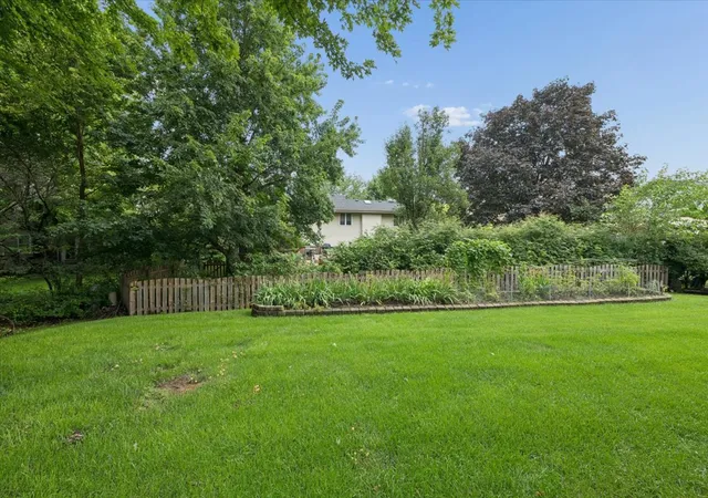 28th image of 2440 Harbor Ct, Aurora, IL 60504 | MLS# 12727172
