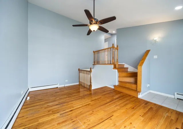 5th image of 8837 Robin Dr, Des Plaines, IL 60016 | MLS# 12727185