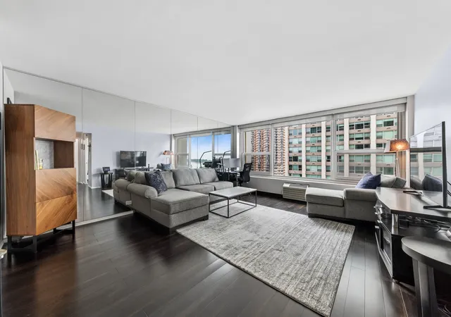 4th image of 3600 N Lake Shore Dr #1308, Chicago, IL 60613 | MLS# 12727201