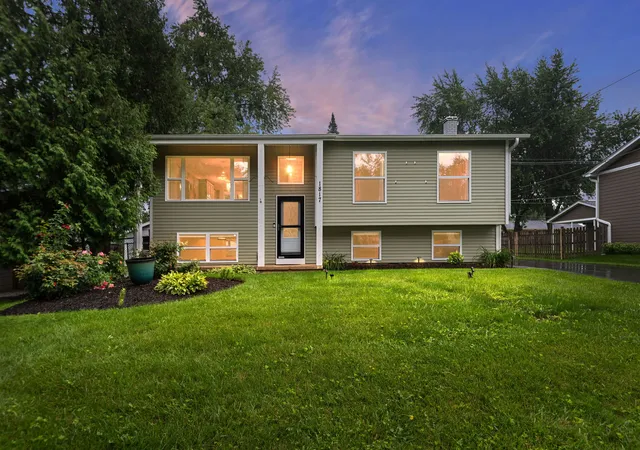 1st image of 1817 Elmwood Dr, Lindenhurst, IL 60046 | MLS# 12727356