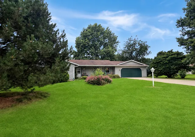 Photo 20 of Single family home for sale at 705 Chelsea Ct, Freeport, IL 61032 | MLS# 12727472 | Listing updated on 2026-08-25