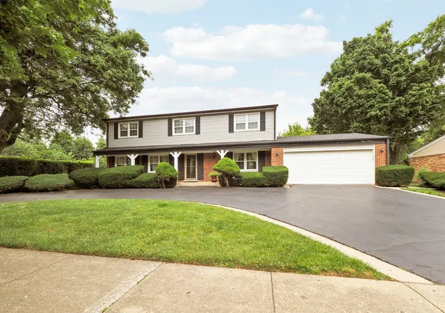 2nd image of 3150 Hemlock Ln, Northbrook, IL 60062 | MLS# 12727504