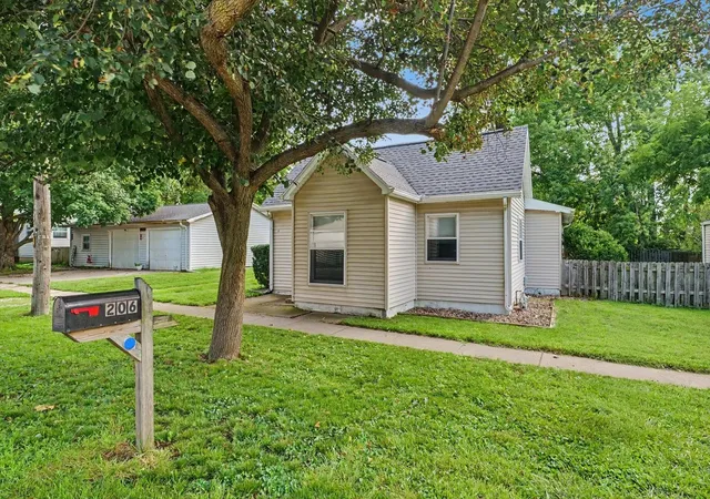 2nd image of 206 S Main St, St. Joseph, IL 61873 | MLS# 12727541
