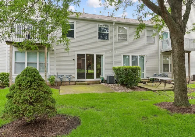 21st image of 2943 Stonewater Dr #2943, Naperville, IL 60564 | MLS# 12727552