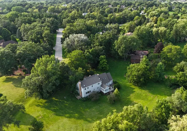 Photo 3 of Single family home for sale at 26425 N Pheasant Run, Mundelein, IL 60060 | MLS# 12727617 | Listing updated on 2026-08-20