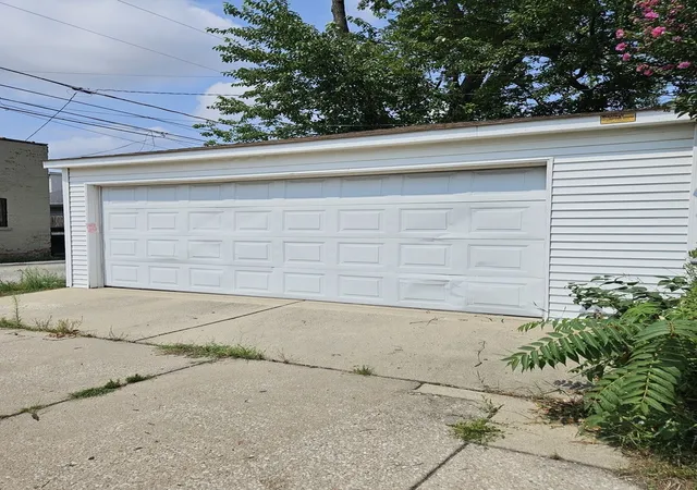 Photo 3 of Single family home for sale at (Undisclosed), Berwyn, IL 60402 | MLS# 12727618 | Listing updated on 2026-09-04
