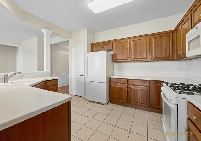 4th image of 11620 Windsor Dr, Huntley, IL 60142 | MLS# 12727641
