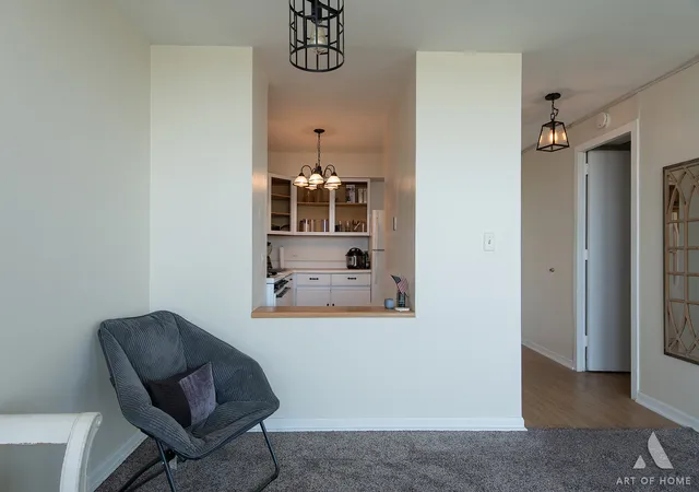 Listing Photo 4 - Condo for sale in building located at 3001 S Michigan Ave, Chicago, IL 60616 - Unit #2406