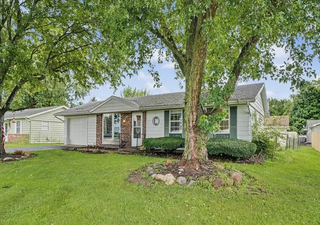 Photo 1 of Single family home for sale at 926 S 6th Avenue, Hoopeston, IL 60942 | MLS# 12727732 | Listing updated on 2026-08-25