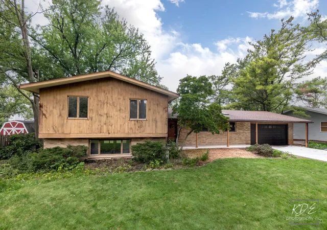 1st image of 3s664 Delles Rd, Naperville, IL 60563 | MLS# 12727891