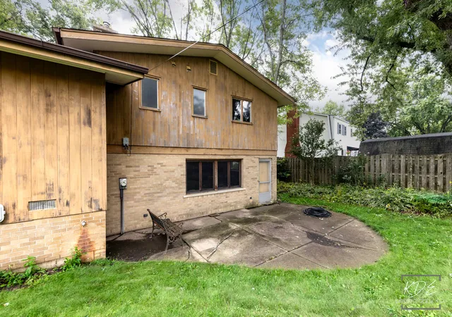 3rd image of 3S664 Delles Rd, Naperville, IL 60563 | MLS# 12727891