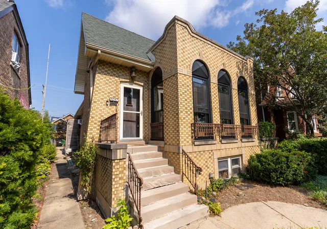 1st image of 7047 N 26th Pkwy, Berwyn, IL 60402 | MLS# 12728022