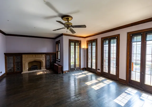 3rd image of 7047 N 26Th Pkwy, Berwyn, IL 60402 | MLS# 12728022