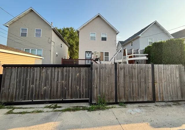 Photo 36 of Single family home for sale at 3955 W Huron St, Chicago, IL 60624 | MLS# 12728025 | Listing updated on 2026-09-05