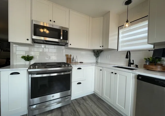 Photo 4 of Single family home for sale at 3955 W Huron St, Chicago, IL 60624 | MLS# 12728025 | Listing updated on 2026-09-05