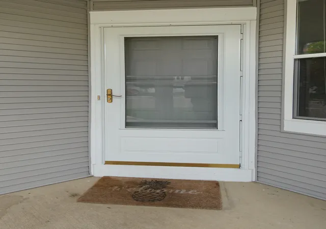 5th image of 143 Woodland Cir, North Aurora, IL 60542 | MLS# 12728136