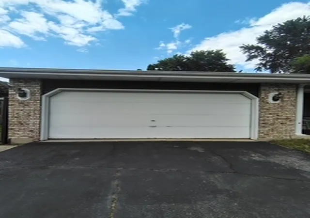 28th image of 136 Dolores St, Oswego, IL 60543 | MLS# 12728165