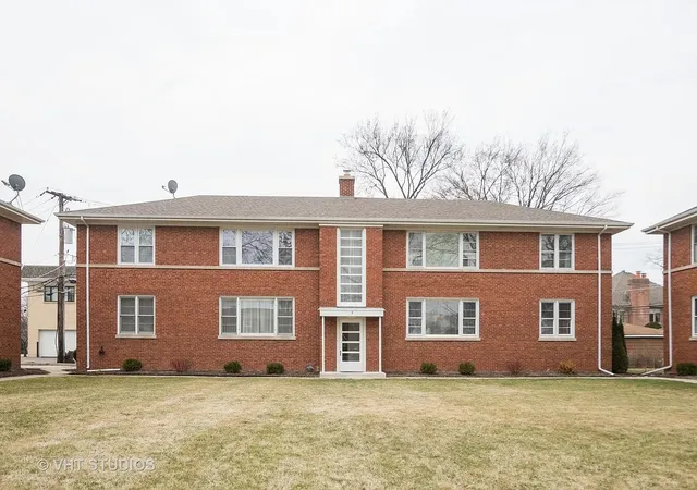 Photo 1 of Townhouse for sale at 8 N Home Ave #1N, Park Ridge, IL 60068 | MLS# 12728210 | Listing updated on 2026-09-03