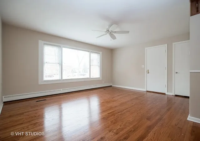 Photo 2 of Townhouse for sale at 8 N Home Ave #1N, Park Ridge, IL 60068 | MLS# 12728210 | Listing updated on 2026-09-03