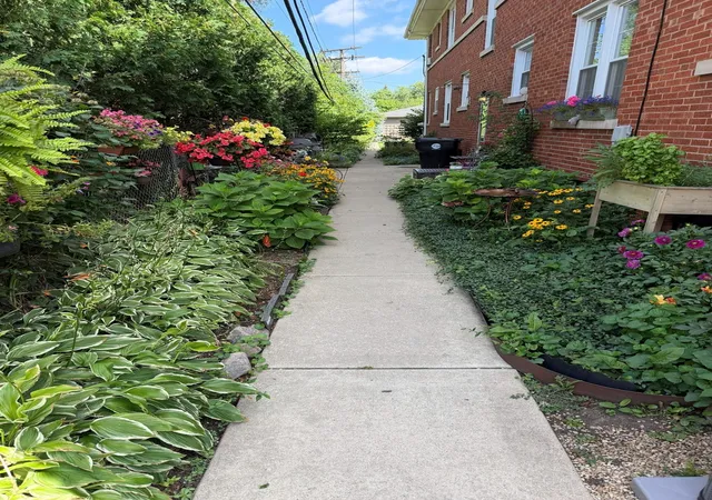 Photo 10 of Townhouse for sale at 8 N Home Ave #1N, Park Ridge, IL 60068 | MLS# 12728210 | Listing updated on 2026-09-03