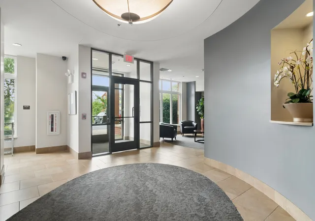 Listing Photo 3 - Condo for sale in building located at 1199 E Prt Clinton Rd, Vernon Hills, IL 60061 - Unit #711