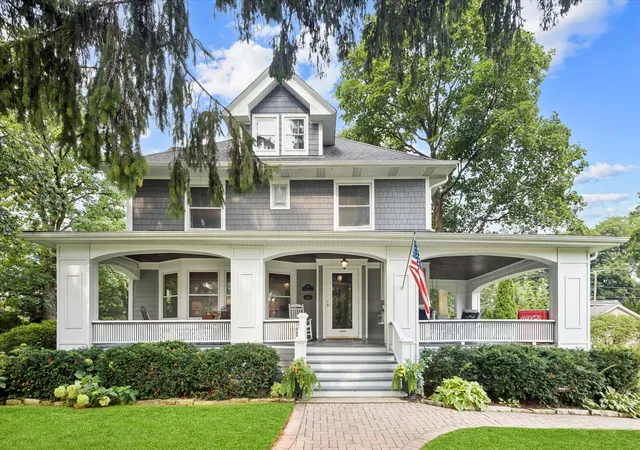 Photo 1 of Single family home for sale at 448 S Spring Ave, La Grange, IL 60525 | MLS# 12728290 | Listing updated on 2026-08-19