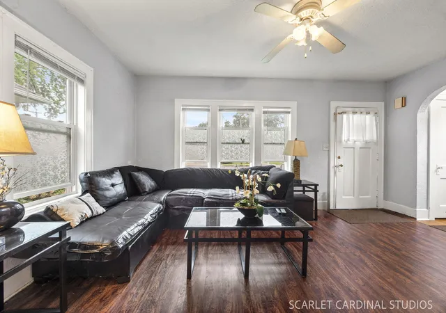image of 926 W Galena Blvd, Aurora, IL 60506 | MLS# 12728353