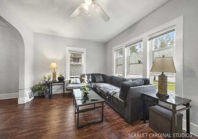 image of 926 W Galena Blvd, Aurora, IL 60506 | MLS# 12728353