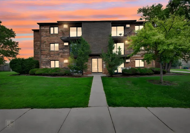 2nd image of 7305 Tiffany Dr #3A, Orland Park, IL 60462 | MLS# 12728420
