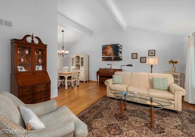 5th image of 116 Pembroke Rd, Naperville, IL 60540 | MLS# 12728438