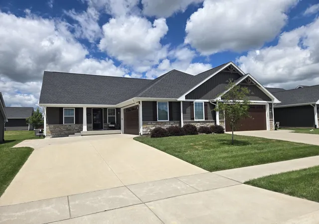 Townhouse for sale at 3016 Charissas Pl, Bettendorf, IA 52722 | MLS# 12728474