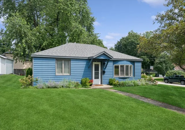 Photo 17 of Single family home for sale at 648 E Rockland Rd, Libertyville, IL 60048 | MLS# 12728583 | Listing updated on 2026-08-31