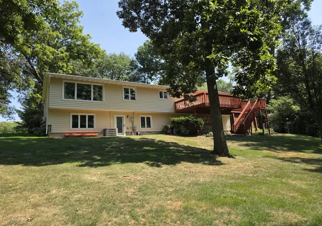 Photo 2 of Single family home for sale at 210 N Park Ave, Geneseo, IL 61254 | MLS# 12728632 | Listing updated on 2026-08-18
