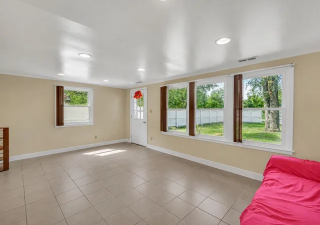4th image of 407 Hamilton St, Wilmington, IL 60481 | MLS# 12728638