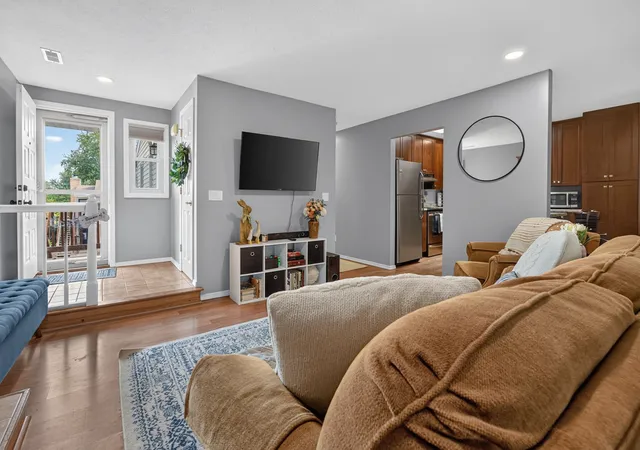 5th image of 903 N Linden St #117, Normal, IL 61761 | MLS# 12728708