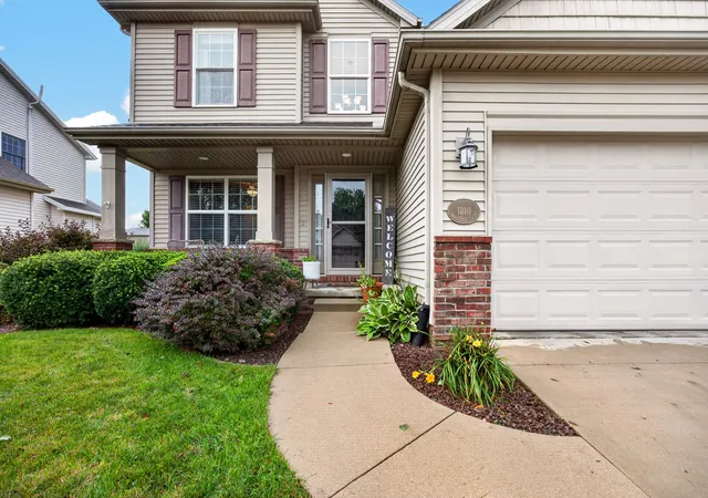 Photo 3 of Single family home for sale at 1310 Longford Ln, Bloomington, IL 61704 | MLS# 12728716 | Listing updated on 2026-08-18