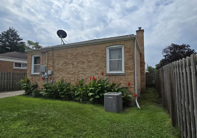 4th image of (Undisclosed), Burnham, IL 60633 | MLS# 12728733