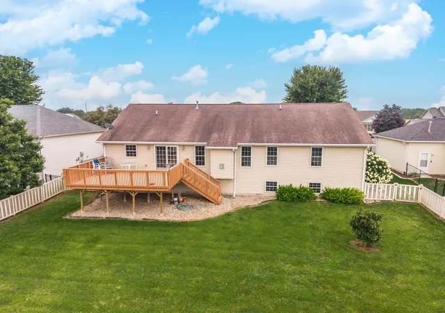 38th image of 208 Whitetail Ln, Hudson, IL 61748 | MLS# 12728743