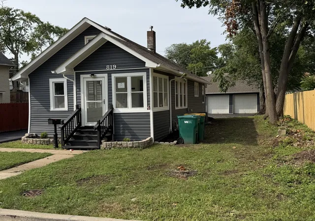 2nd image of 819 Audrey Ave, Joliet, IL 60436 | MLS# 12728766