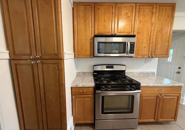 5th image of 819 Audrey Ave, Joliet, IL 60436 | MLS# 12728766