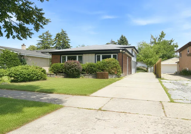 Photo 3 of Single family home for sale at 8113 Central Ave, Morton Grove, IL 60053 | MLS# 12728817 | Listing updated on 2026-08-22