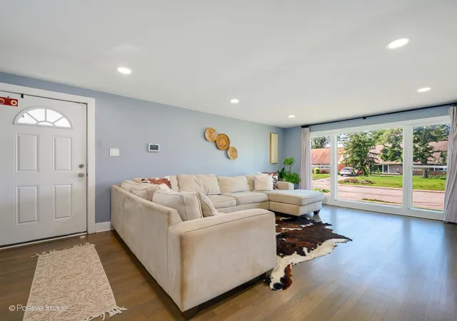 Photo 3 of Single family home for sale at 3740 167th Place, Country Club Hills, IL 60478 | MLS# 12728857 | Listing updated on 2026-08-19